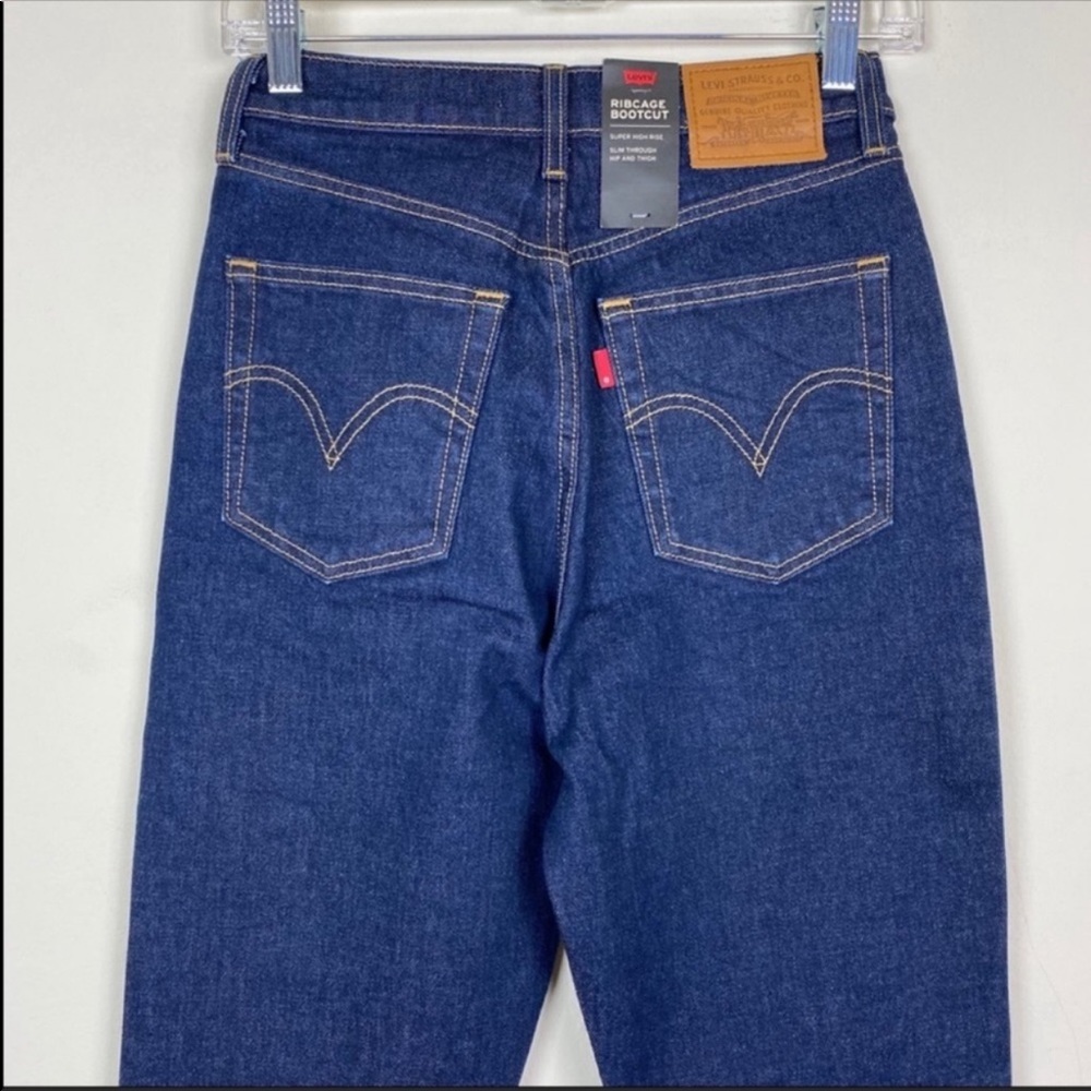 Levi’s Ribcage High Rise Bootcut Jeans - Picture 7 of 13